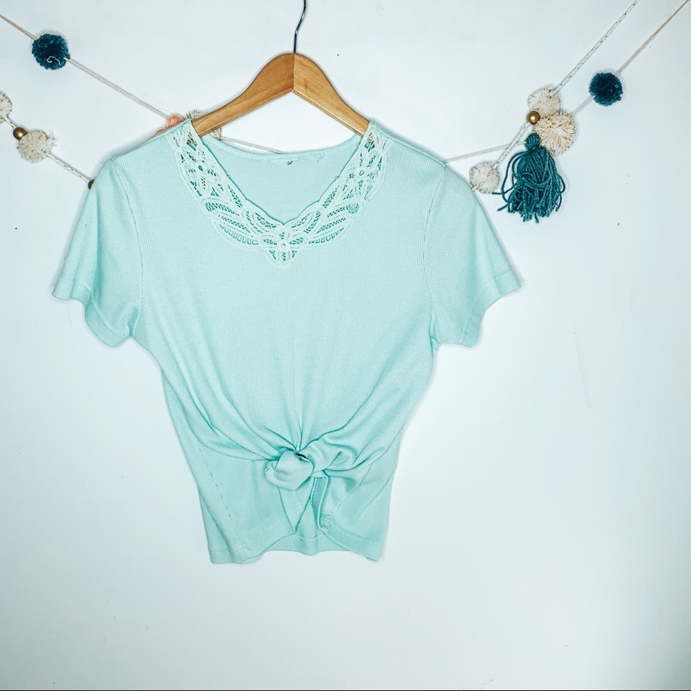 VINTAGE y2k ribbed baby blue crop lace tee